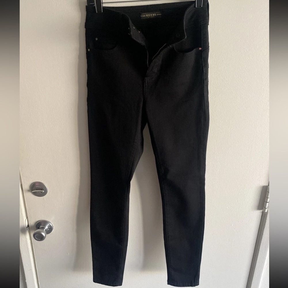 Guess Women’s Charcoal Black Skinny Denim Jean Size 27 Stretch NWOT